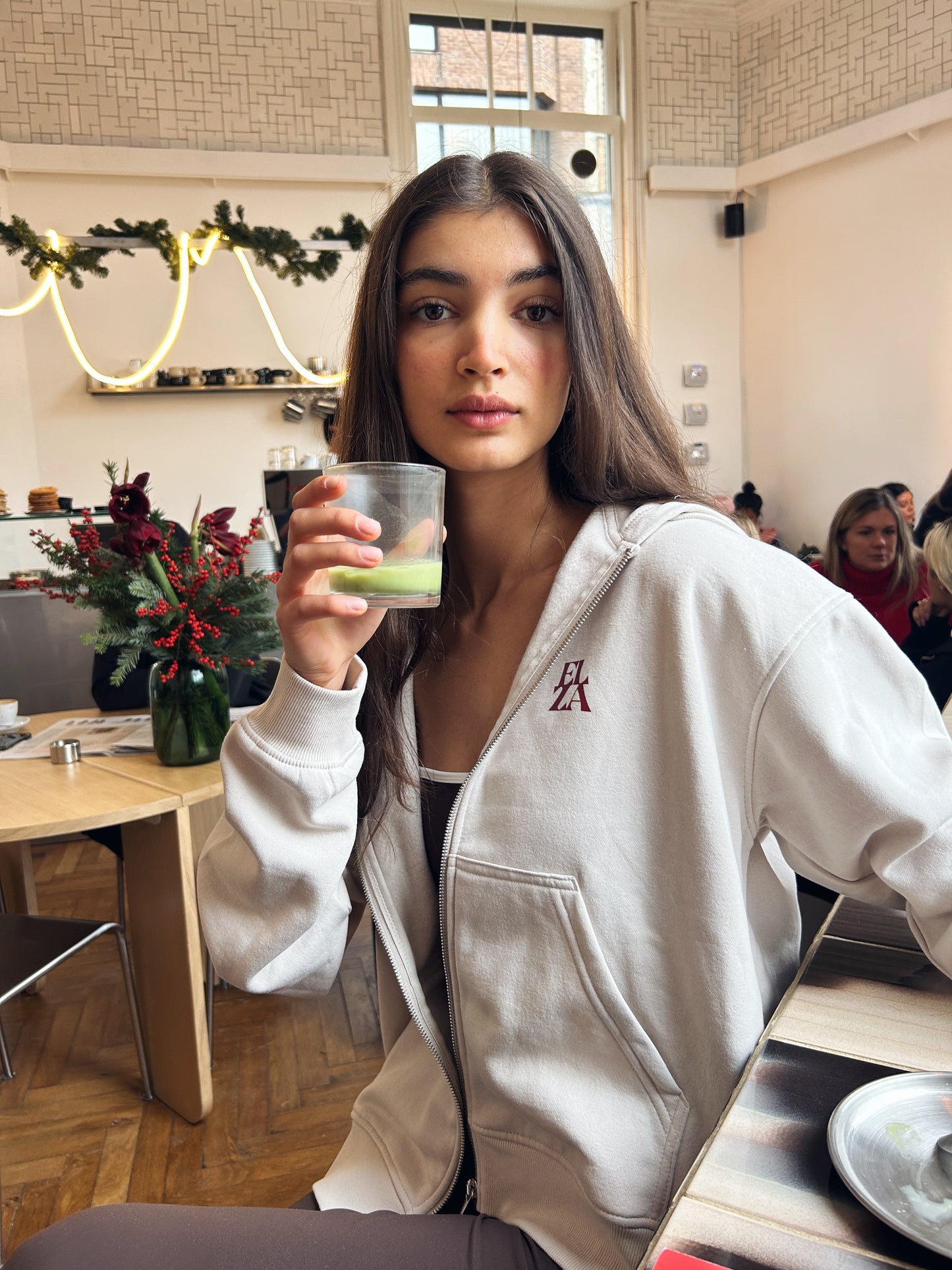 Hot girls - sweater🐻