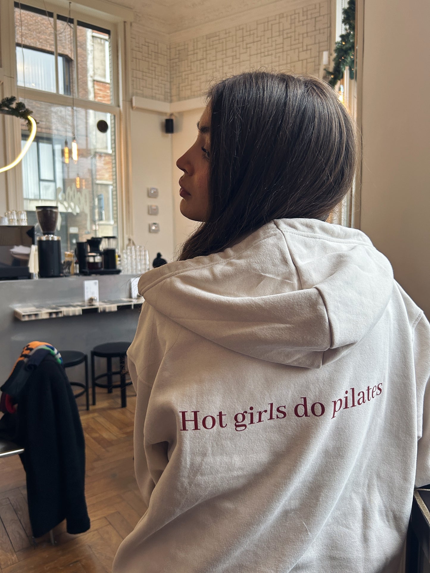 Hot girls - sweater🐻