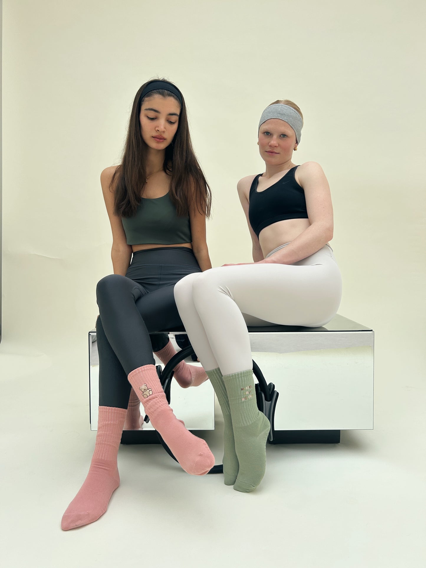 Baby bear pink (grip socks)