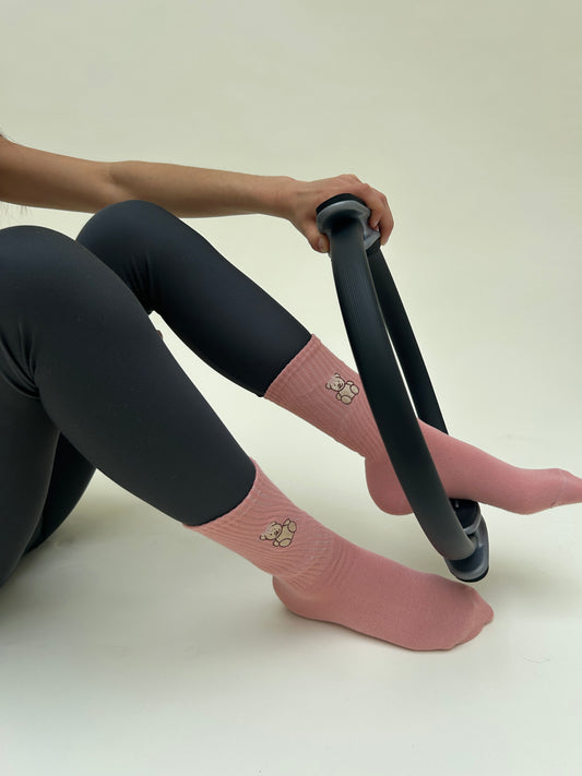 Baby bear pink (grip socks)